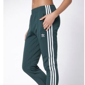 adidas Classic Pleated Sweatpants